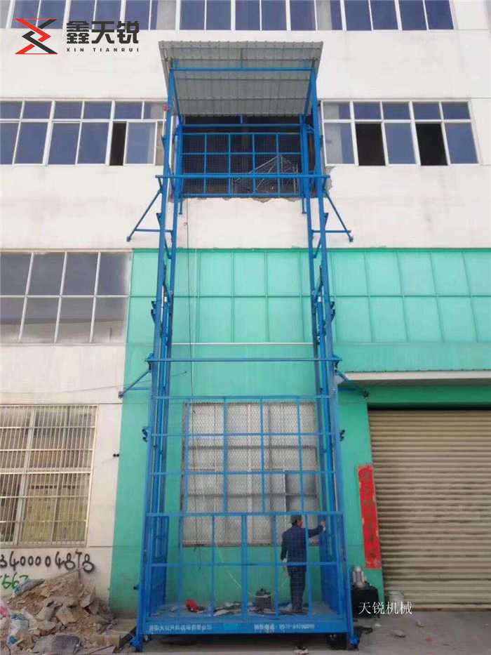 永州室外导轨式升降机